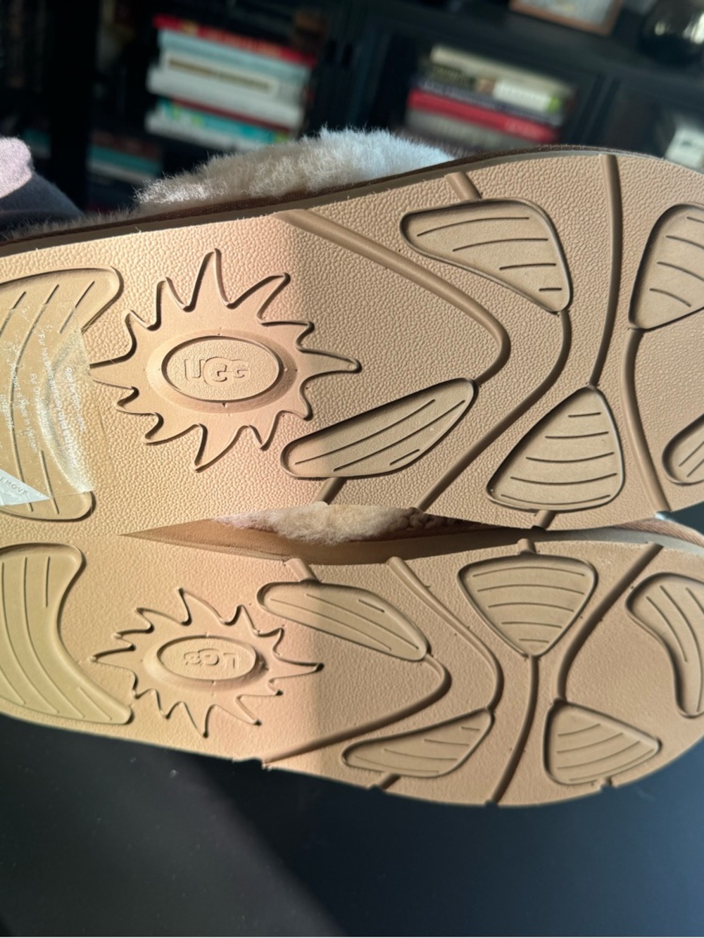 UGG Cozy Slippers- Cream- Size 9 - Picture 5 of 9